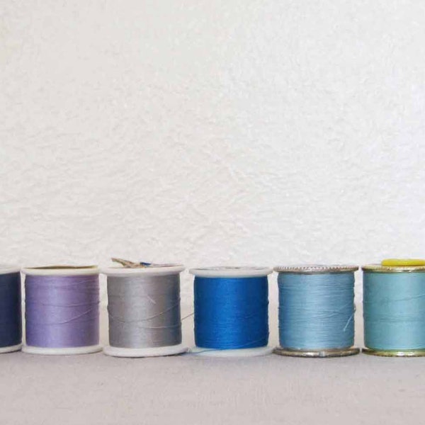 Bundle of 8 Vintage Sewing Thread Spools Blue Green Purple Gray # F