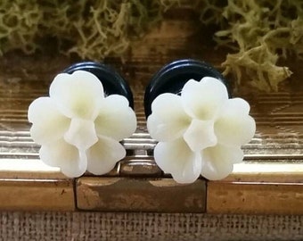 Cream Flower Plugs, Cream Wedding Plugs, Cream Bridal Plugs, Cream Prom Plugs, Cream Flowers