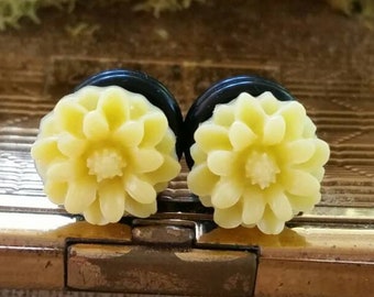 Flower Plugs, Wedding Gauges, Yellow, Daisy