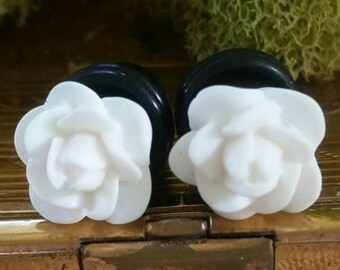 White Flower Plugs, Plugs For Prom, Bridal Plugs, Bridesmaid Plugs, White Rose Plugs