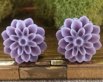 Purple Flower Plugs, Purple Wedding Plugs, Purple Wedding Gauges, Purple Prom Plugs, Purple Mum Gauges, Purple Mum Plugs