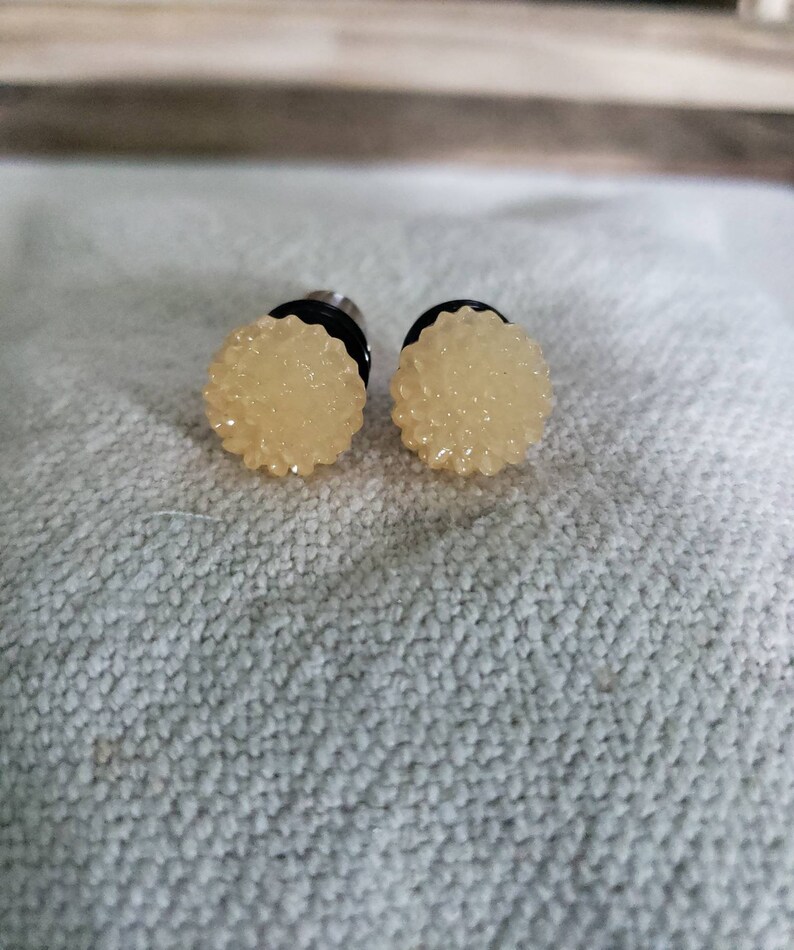 Clear Peach Wedding Gauges Clear Peach Button Mum Flower Plugs Clear Peach Prom Plugs Clear Peach Mum Plugs Clear Peach Wedding Plugs