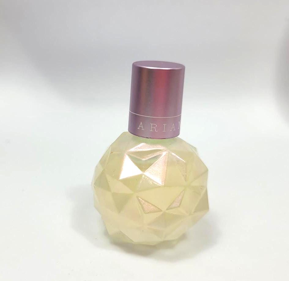 Ariana grande perfume set - Etsy 日本