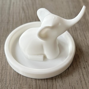 Elephant Ring Holder - Cute Jewelry Organizer, Minimalist Elephant Decor, Gift for Her, Boho Vanity Tray, Trending Home Accent