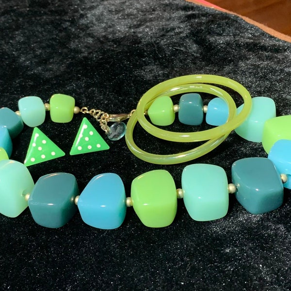 PONO Italy, Lime Green, Mint Green, Light Blue & Dark Aqua Square Italian Resin Chunks, 19" with a 2" trailer, Earrings and 2 Bangles