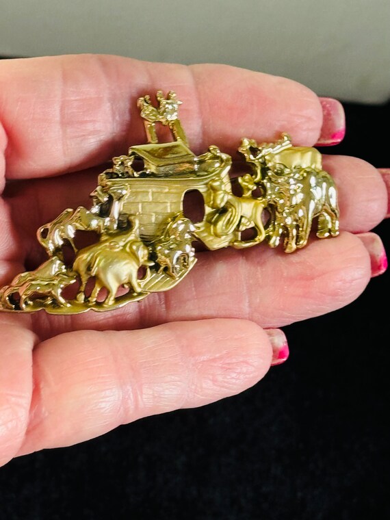 AJC Shiny and Matte Gold Tone Noah's Ark Pin, Bro… - image 2
