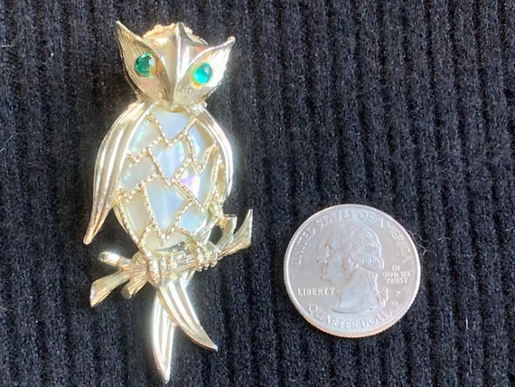Adorable Mother of Pearl Jelly belly Owl with Bea… - image 5