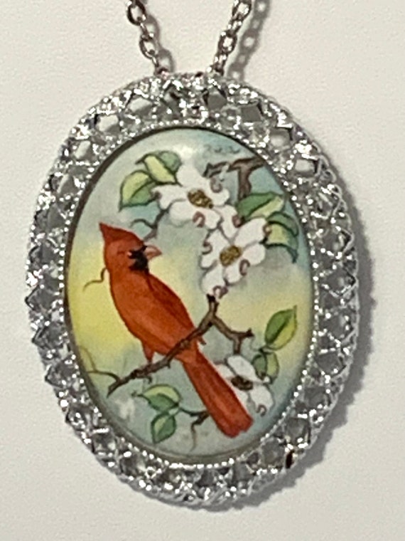 Cardinal Crimson Crest Porcelain Dome Pendant/Pin 