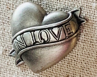 Avon "Fashion Tactics" 1989, Genuine Pewter "IN LOVE" Heart Stick Pin Lapel Pin Tac Pin