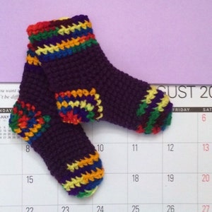 Crochet Baby Socks Pattern: Beginner-Friendly PDF (Newborn to 6 Months)