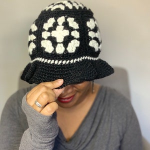 crochet bucket hat PATTERN, crochet granny square bucket hat pattern tutorial image 1