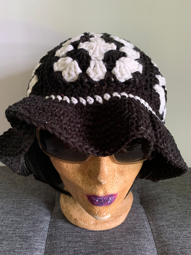 crochet bucket hat PATTERN, crochet granny square bucket hat pattern tutorial image 5