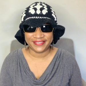 crochet bucket hat PATTERN, crochet granny square bucket hat pattern tutorial image 2