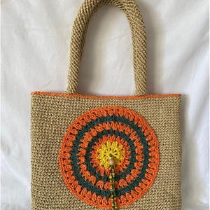 Borsa da spiaggia intrecciata a mano con mandala Sunburst – Borsa tote in rafia con cerniera – Borsa estiva boho con perline – Borsa all'uncinetto ecologica