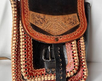 Vintage Hand Carved Tooled Leather Mexican Handbag w/shoulder strap