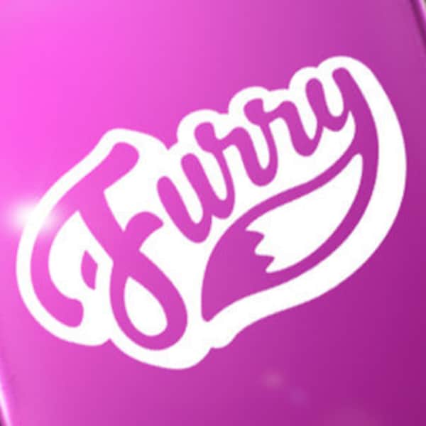 Calcomanía de zorro peludo, calcomanía para ventana de coche del Orgullo Furry Fandom, calcomanía de cola de zorro Fursuiter para portátil y tableta / 8,9 cm de alto x 14,5 cm de ancho - n.° 973