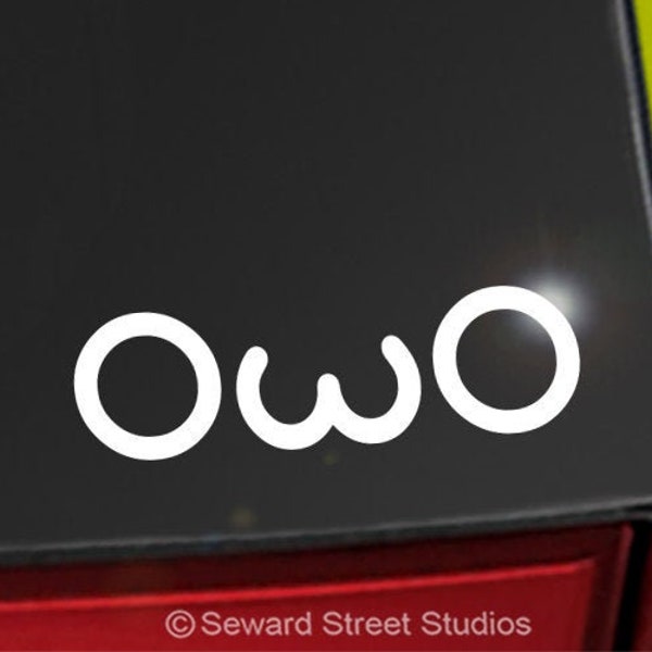 OwO VR Headset Decal, Emoticon Meme Laptop Sticker, Furry Fandom Video Game Transfer / 1.50"h x 5"w - #1303