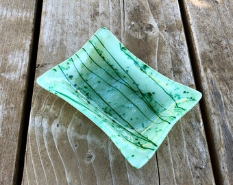 Light Green Fused Glass Soap Dish - Jewelry Dish - Kitchen Dish - Handmade Artisan Glass - Bathroom Decor - Kitchen Decor - Christmas Gift