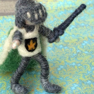 Needle Felted Posable Knight with flipping helmet, sword and cape, Original design by Borbala Arvai, made to order image 3