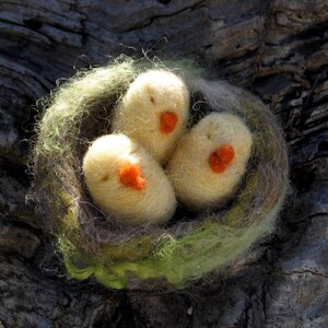 Needle felted animal, Three Bird Nest, little chicks, Spring decor, Waldorf Nature table, Felted toy, Original design by Borbala Arvai image 4