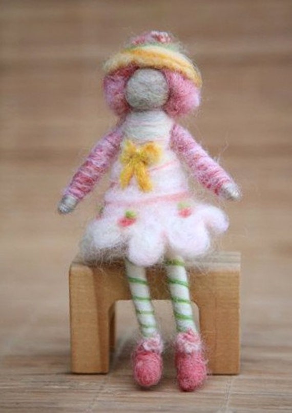 peach blush strawberry shortcake doll