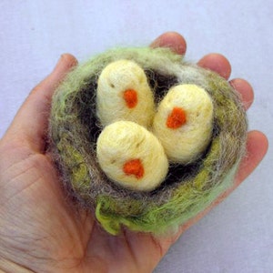 Needle felted animal, Three Bird Nest, little chicks, Spring decor, Waldorf Nature table, Felted toy, Original design by Borbala Arvai image 2