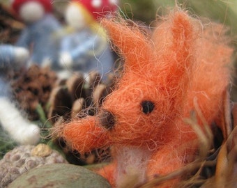 Needle felted animal, TWO Squirrels, Children Of the Forest, Elsa Beskow, felted squirrels (ONLY), Waldorf toy