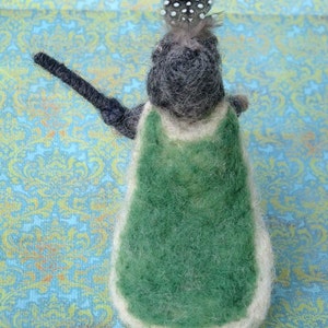 Needle Felted Posable Knight with flipping helmet, sword and cape, Original design by Borbala Arvai, made to order image 4