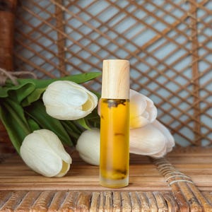Rejuvenating Rose Face Oil