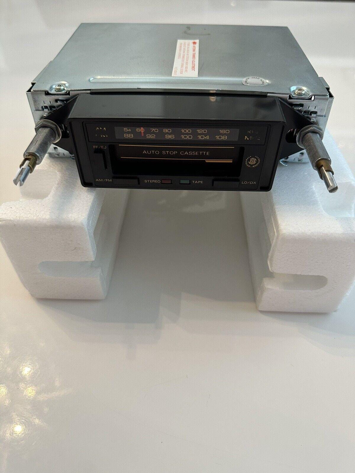 VINTAGE 'New' Jet Sound JS-9515 am/fm Radio/Cassette Car Stereo Movie | Prop