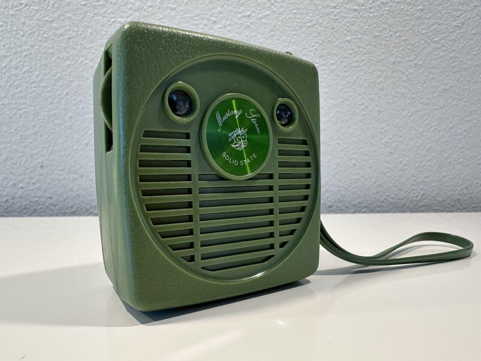 VINTAGE *New* MUSTANG AM Micro Solid State Transistor Radio-Green | Movie | Prop