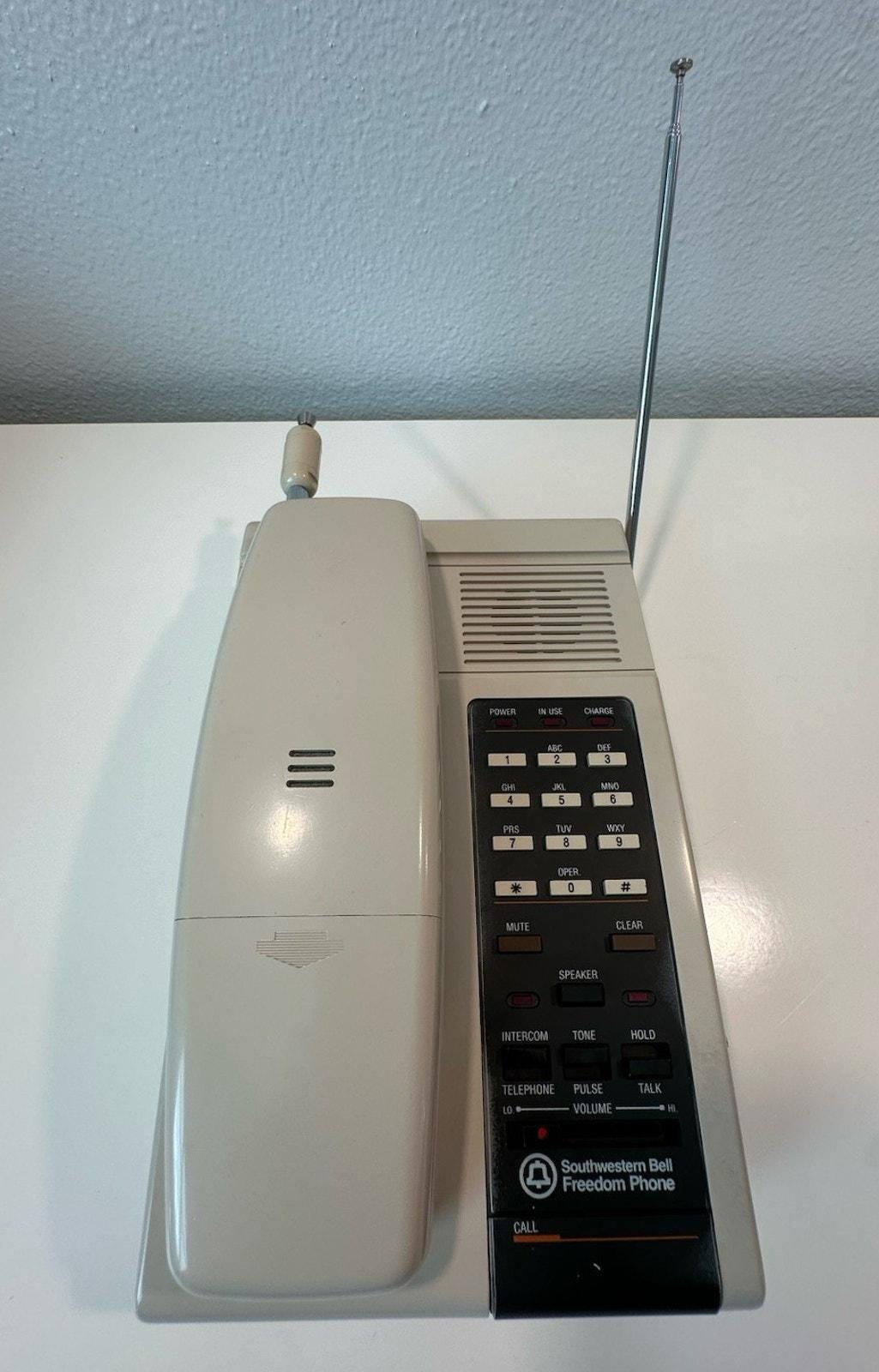 VINTAGE CLEAN 80's Southwestern Bell FF-1700 Freedom Phone