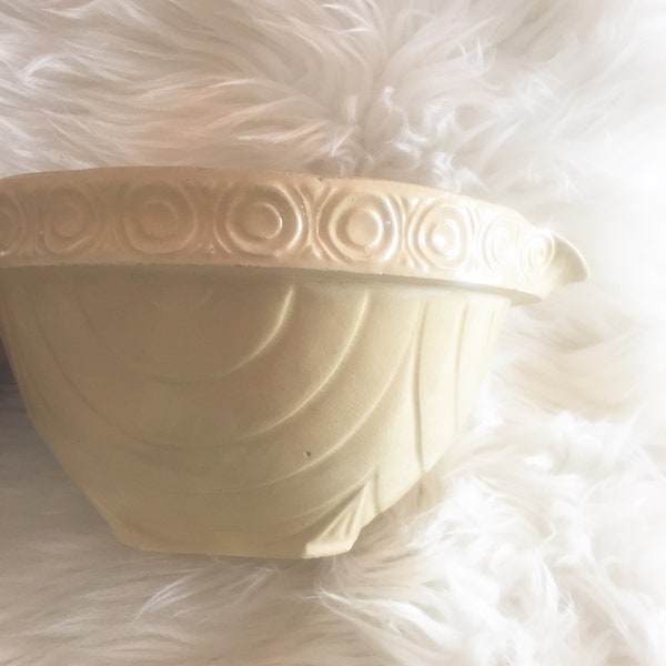 Vintage Yelloware Sprout Batter Bowl