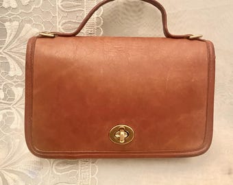 Every Thing Must Go Sale Vintage Coach Winnie in Bone Every Thing Must Go Sale Vintage Coach Winnie in Bone