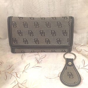 Vintage Dooney Bourke Wallet/Key Fob/Ink Pen
