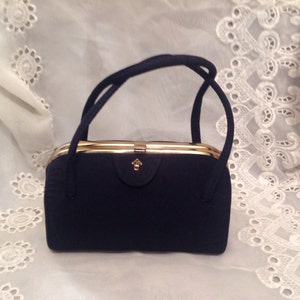 Vintage Dover Old Fashion Petite Size Pocketbook 50s 60s Classic Handbag Preppy Chic Style Fashion Wear
