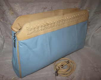 Vintage Clutch Baby Blue Leather  Shoulderbag Pocketbook Preppy Chic Traditional Fashionable Stylish Wear