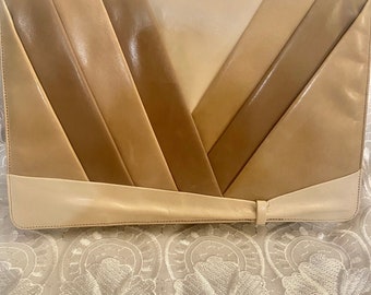 Bolso de mano vintage Dover de cuero beige color crema, bolso de hombro, estilo años 80, elegante, preppy, ropa de verano con estilo.