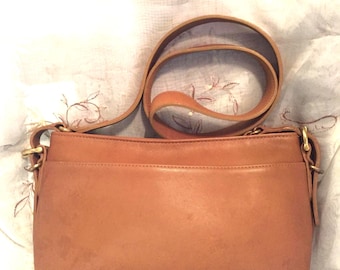 Vintage Coach Shoulderbag Crossbody Rustic Style Fashion Wear
