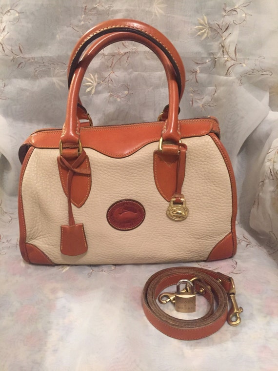 Vintage Dooney Bourke Gladstone Handbag Classic Fashion Style 