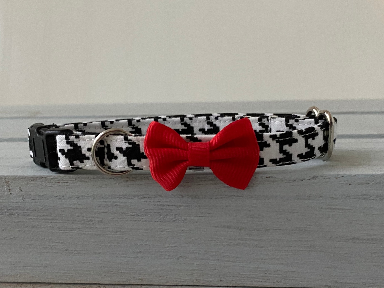 small dog collar with bow tie
