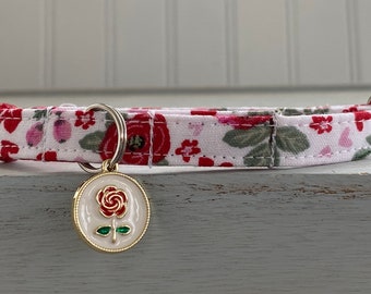 Valentine Cat Collar with  charm Collar Custom Sizes Made, Dog Valentine Collar