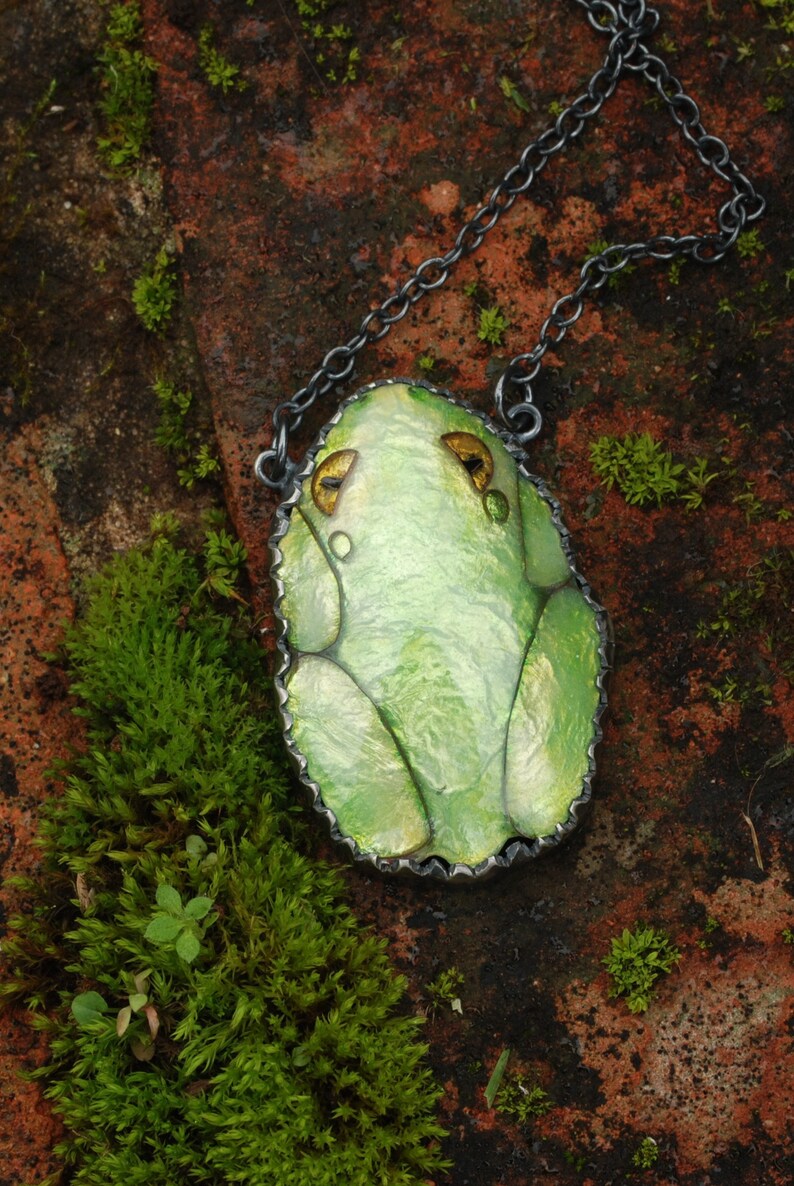 Green tree frog enamel pendant in oxidised sterling silver