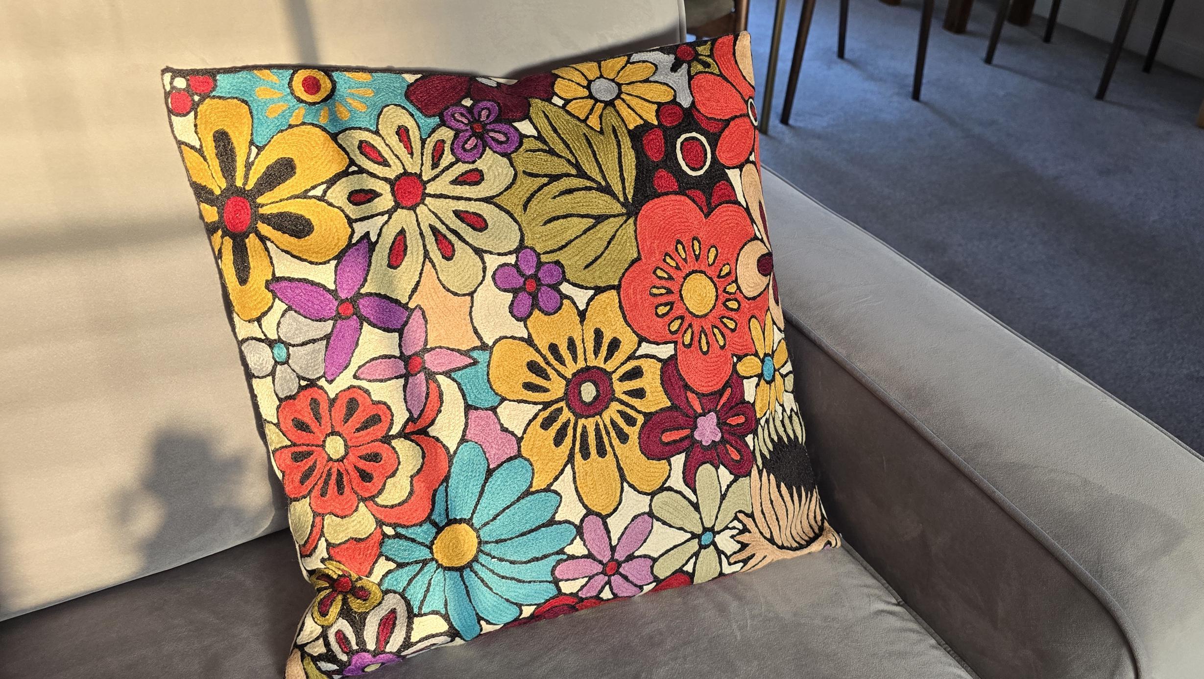 60s 60s お花刺繍クッションカバー vintage vintage 総刺繍 クッション