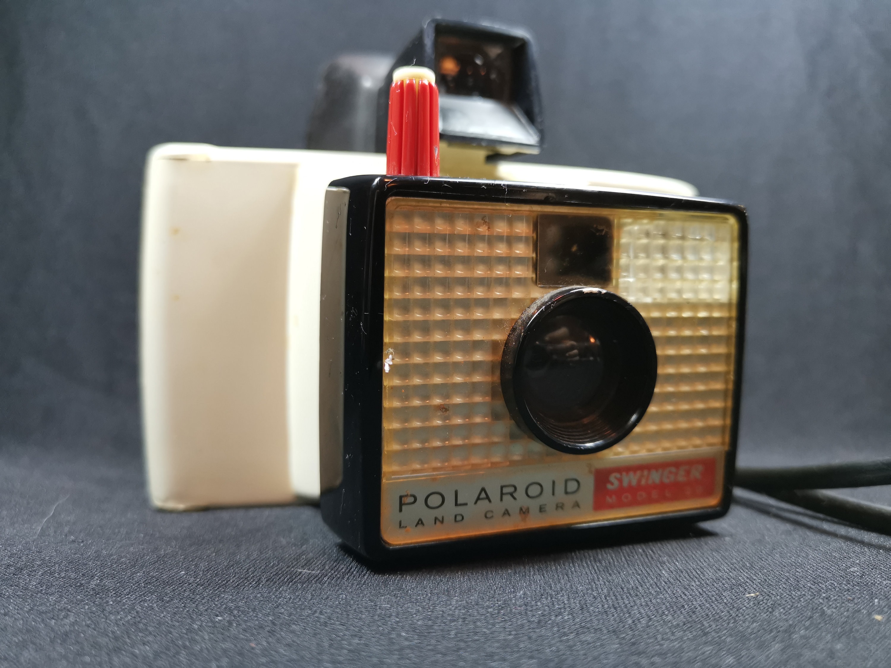 Vintage Polaroid Land Camera Swinger Model 20 Black and White