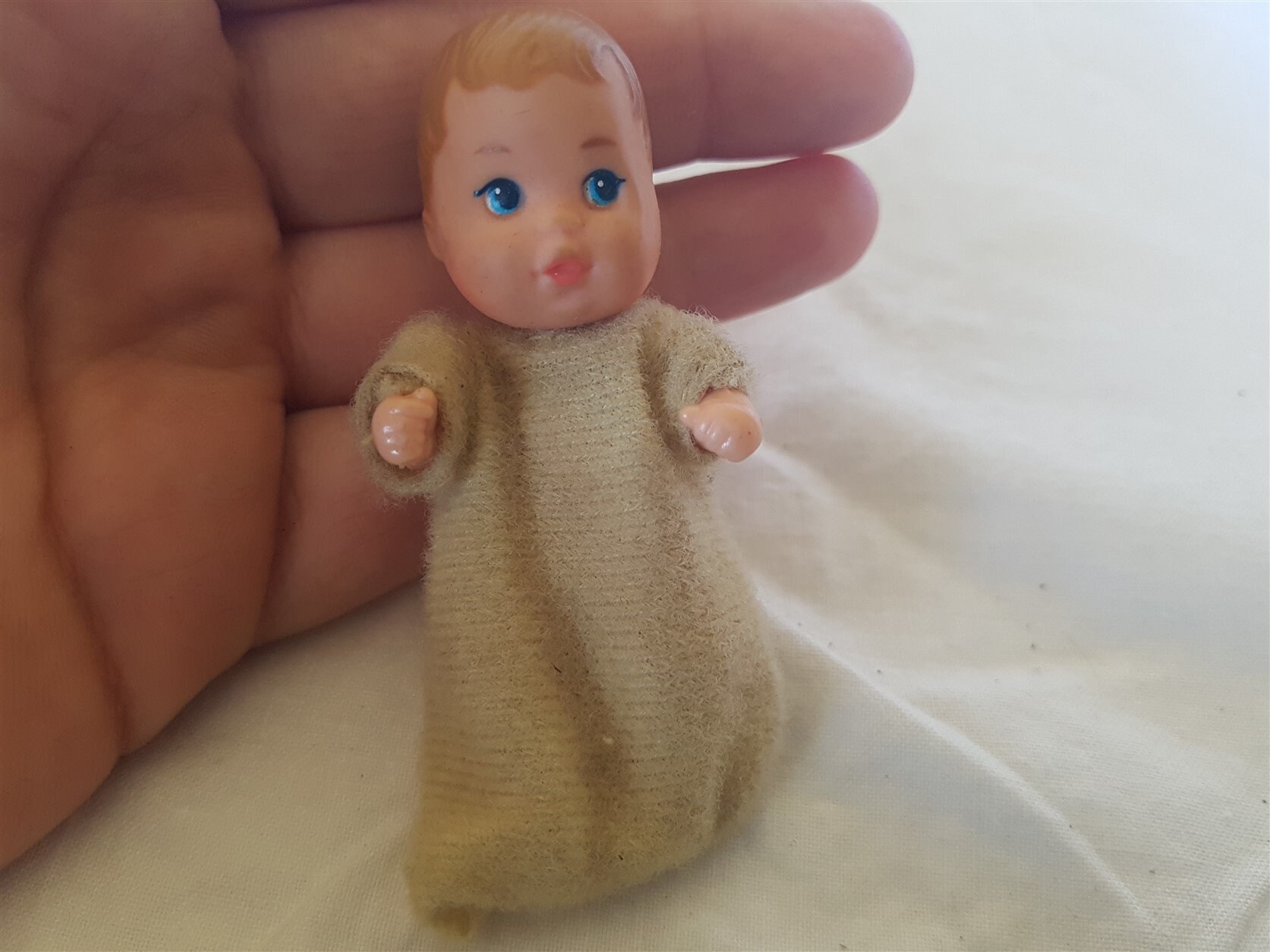 dollhouse baby doll house
