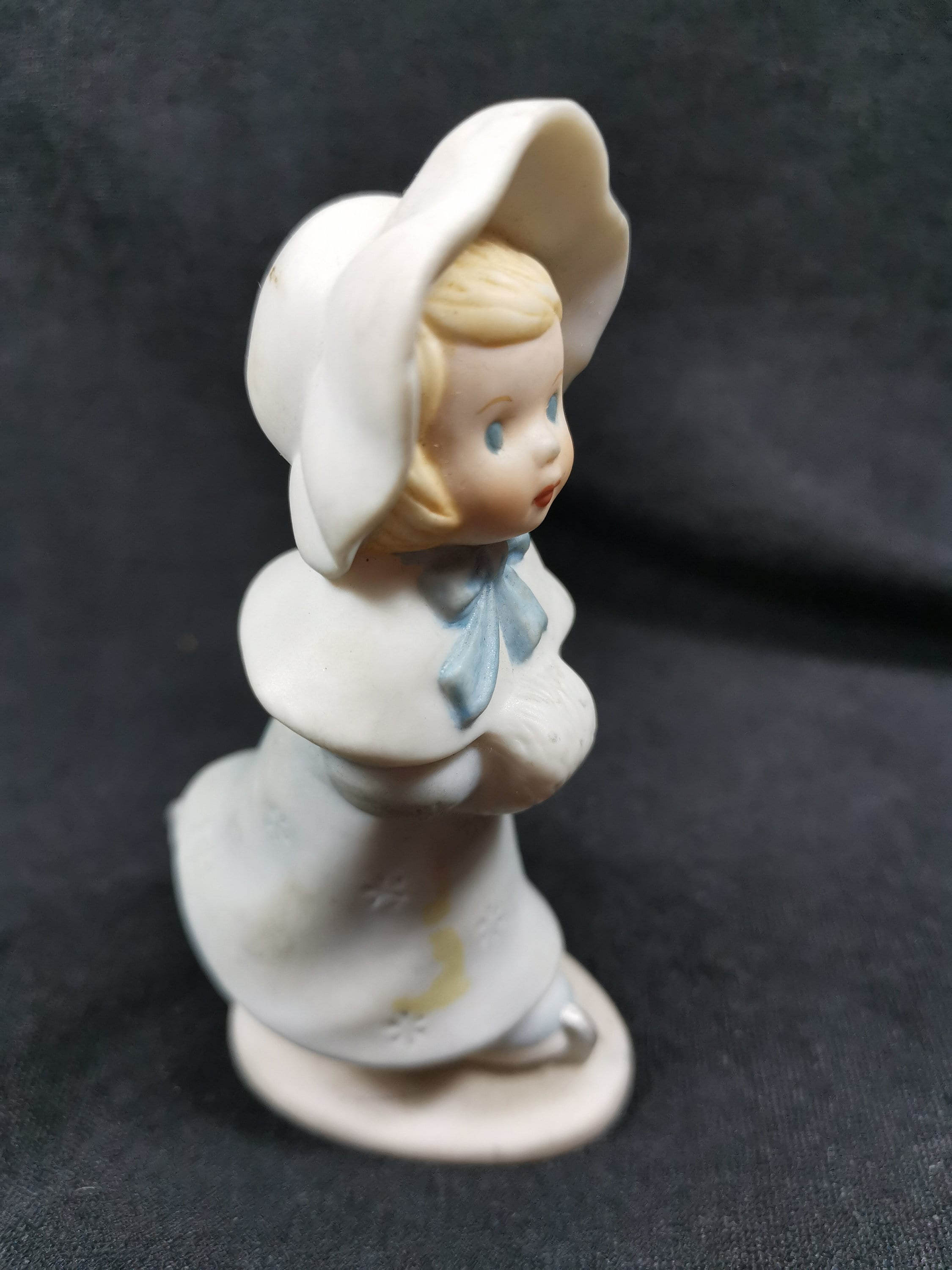 Vintage Hoga Blue Button Twins Figurine: 1983 Ceramic Skater Girl