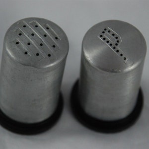 VIntage Silver Aluminum and Black Bakelite Mid Century Salt and Pepper Shakers Set 1950&#39;s
