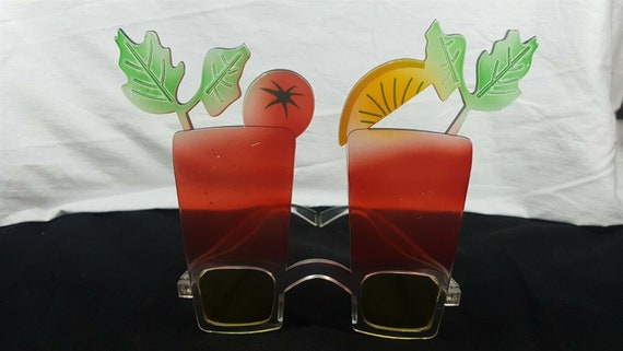 Vintage Plastic Cocktail Glasses Sunglasses Novel… - image 8