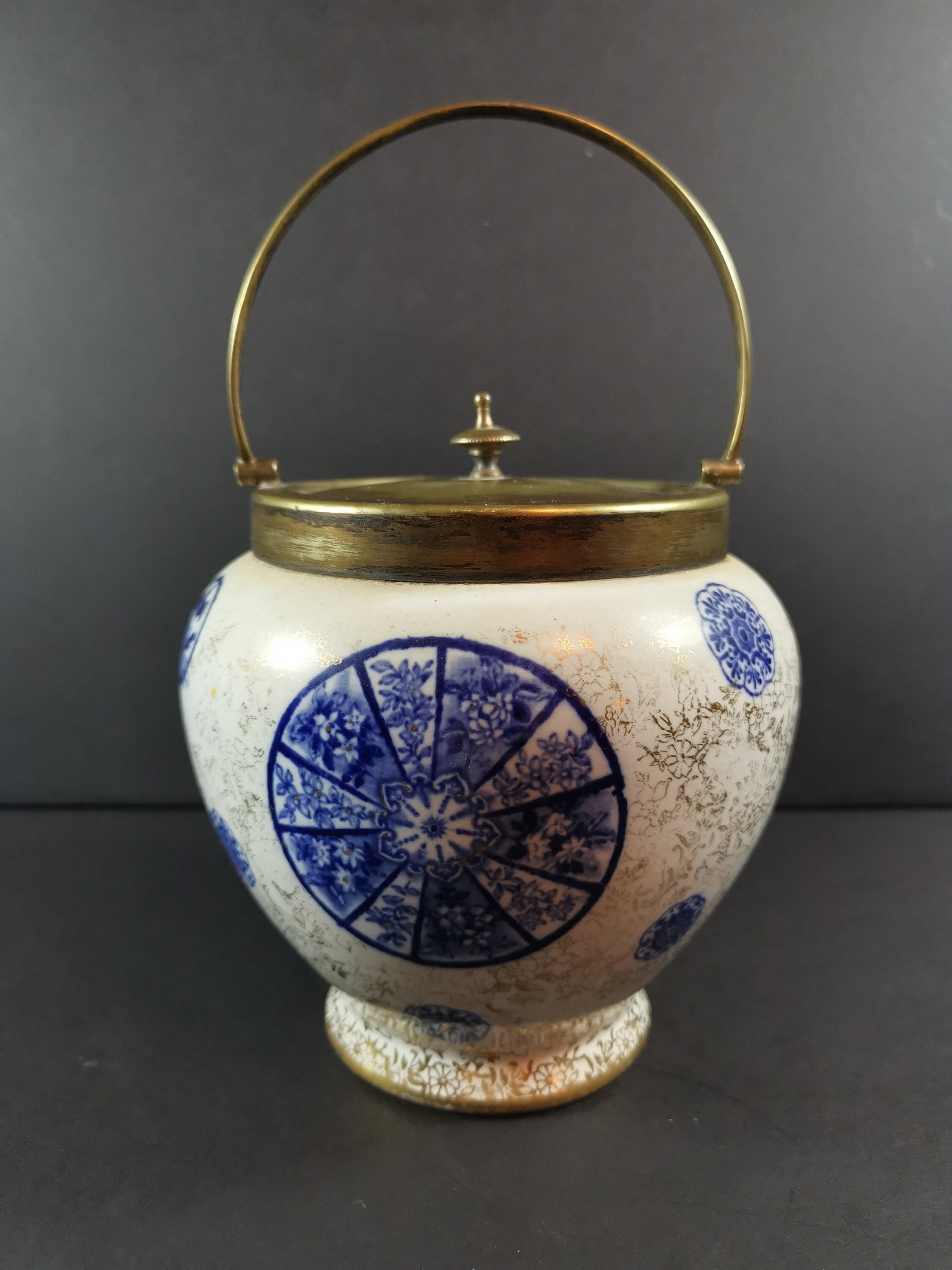 Vintage Biscuit Barrel Cookie Jar James Kent JKL Fenton